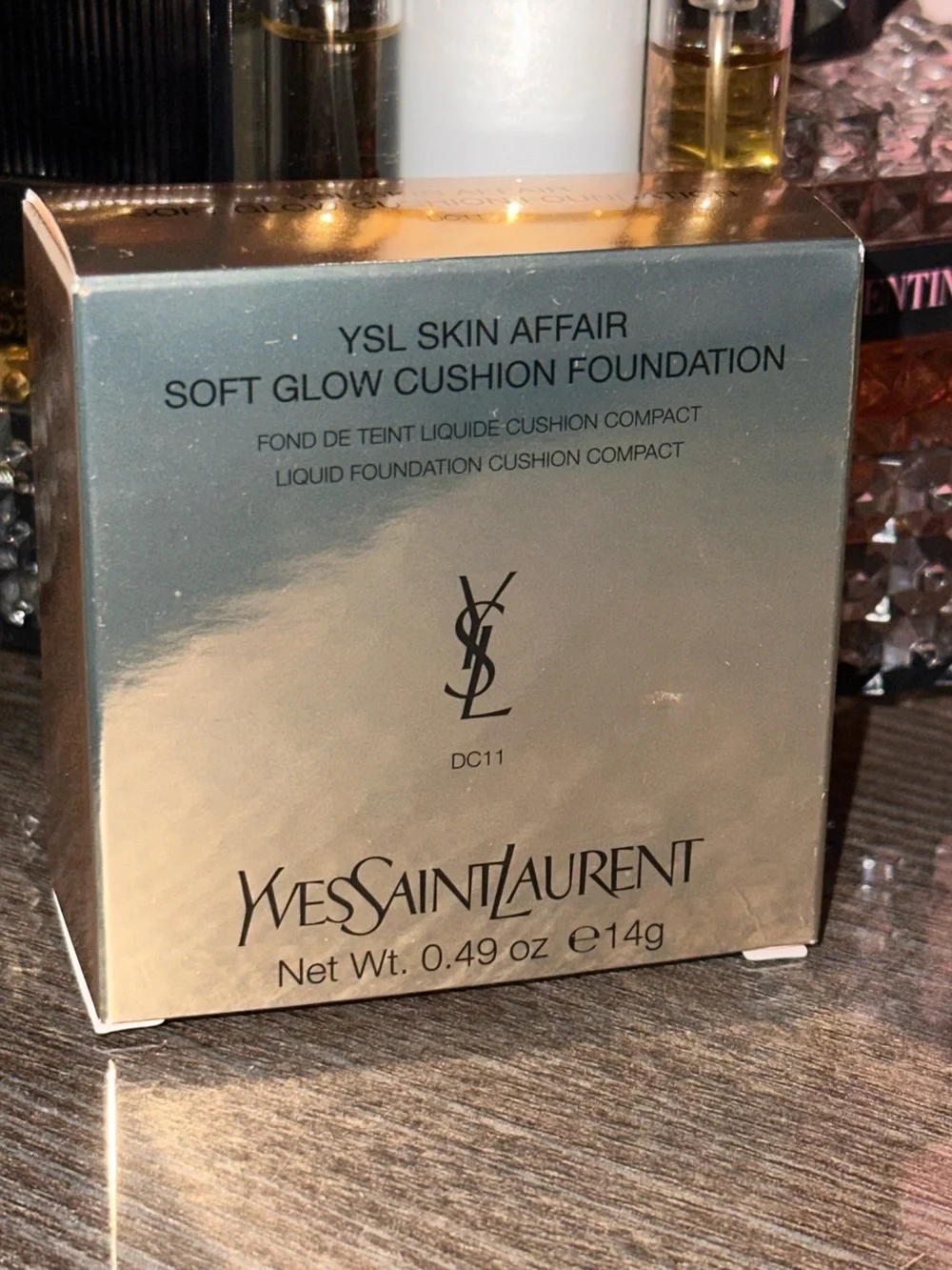 Yves Saint Laurent Skin Affair Soft Glow Cushion Foundation Color: DC11